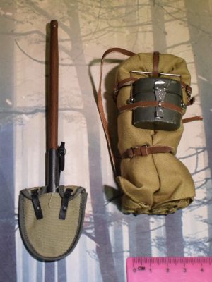Dragon In Dreams DID 1/6 Scale WWI German Back Pack & Shovel from Lutz D11004