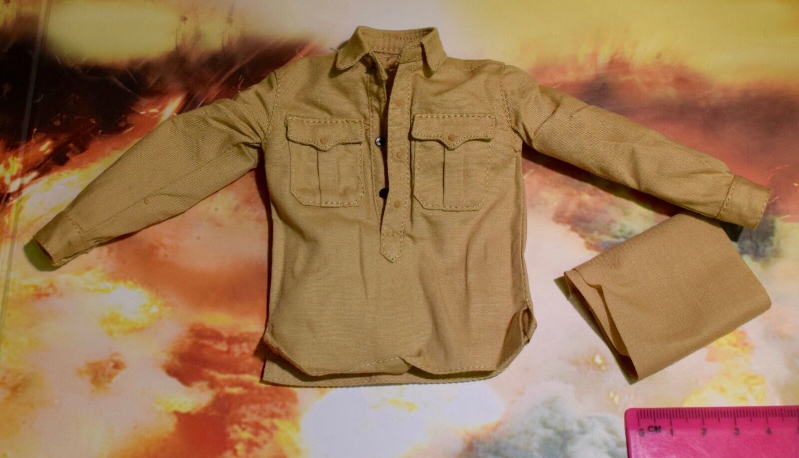 Dragon Dreams DID 1/6 Scale WW II German Shirt & Scarf from Burk D80152