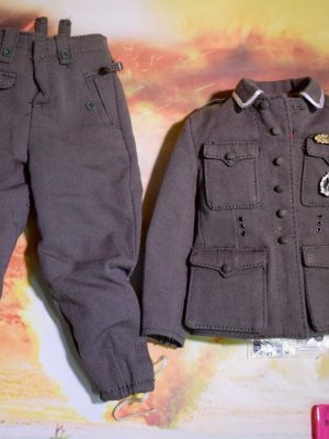 Dragon Dreams DID 1/6 Scale WW II German Tunic & Trousers from Freid D80157