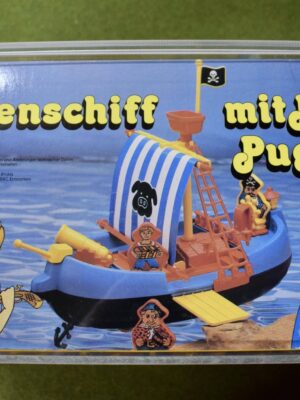Corgi Captain Pugwash Pirate Ship L1045