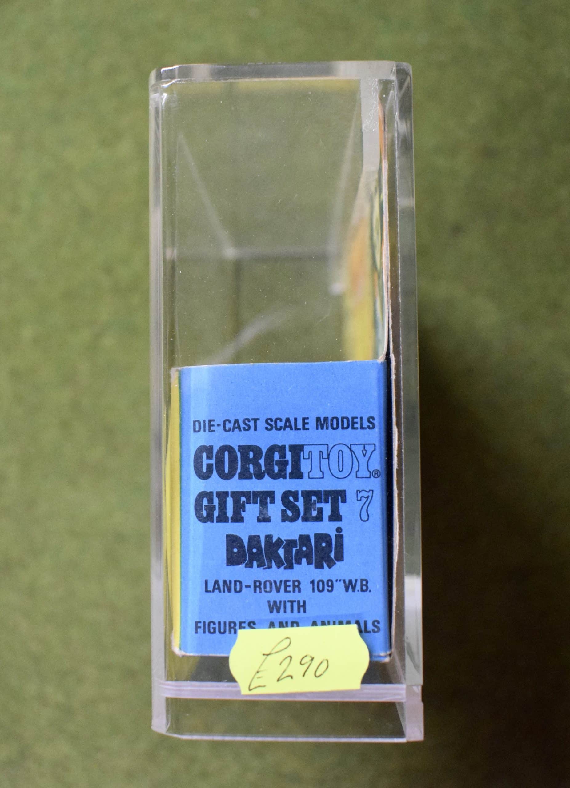 Corgi Toy Gift Set 7 Daktari Land-Rover - Modellers Loft Corgi Toy Gift Set 7 Daktari Land-Rover - Modellers Loft