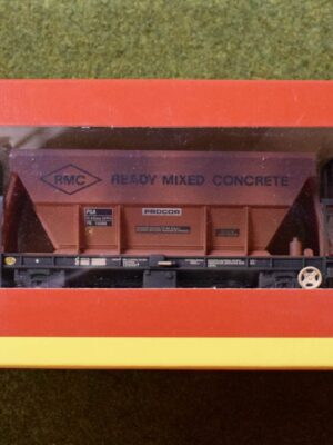 OO Gauge Hornby 6154A RMC Ready Mixed Concrete Hopper Wagon