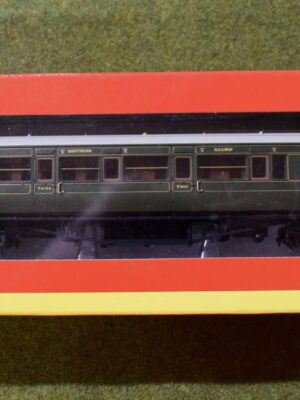 OO Gauge Hornby R 4318A SR Maunsell Brake Composite Coach No 6571