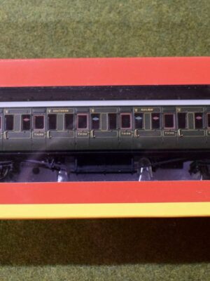 OO Gauge Hornby R 4297B SR Maunsell Corridor 3rd Class Coach No 2350