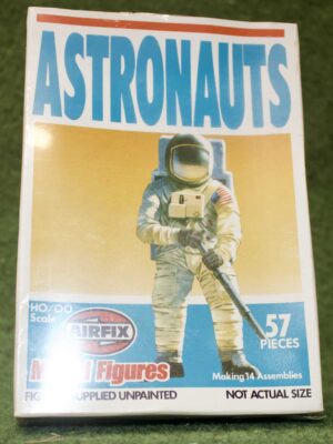 Airfix HO And OO Astronauts 9 01741