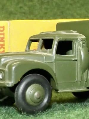Dinky Toys Army 1 Ton Cargo Truck 641