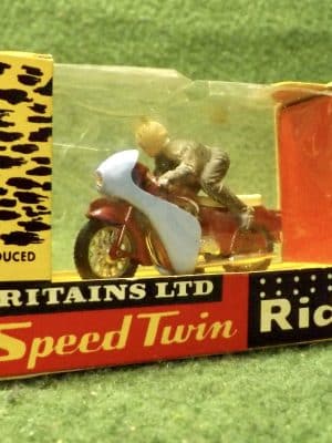 ミニカー BRITAINS MOTORCYCLE Speed Twin Rider Vintage Britains 1/32 Die-Cast Triumph Speed Twin 500