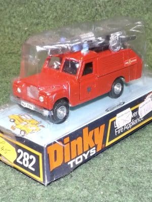 Dinky Toys Land Rover Fire Appliance 282