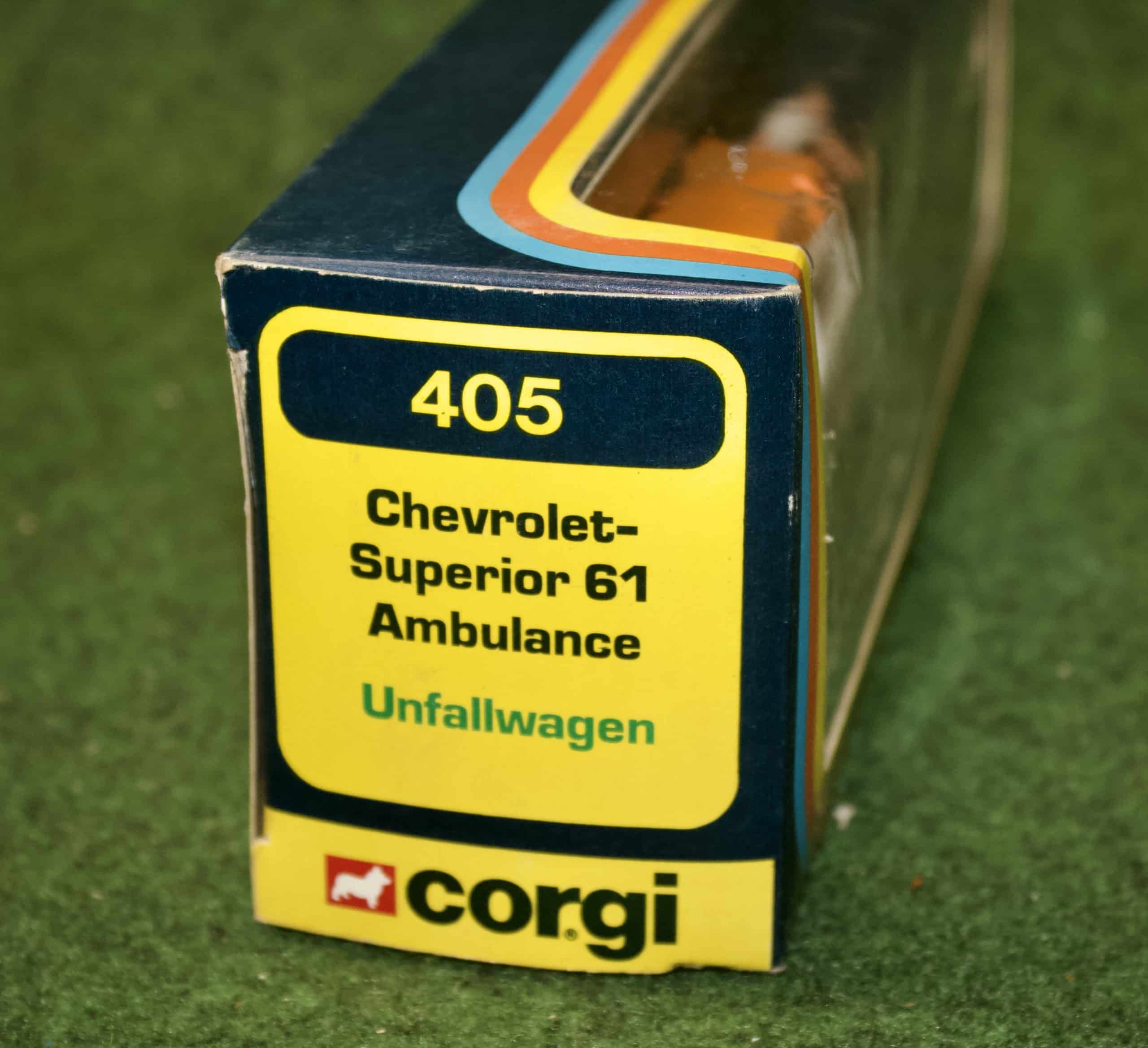 Corgi mercedes benz bonna 2500 ambulance 10 cm - Collection