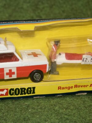 Corgi Range Rover Ambulance 482