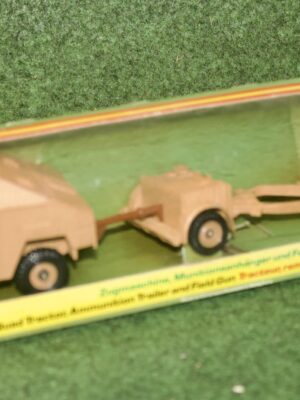 Corgi Quad Tractor Trailer And Gun 909