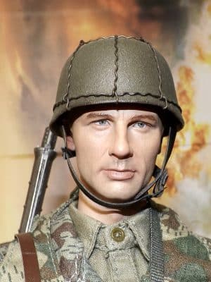 1/6 Scale Loose As Pictured Custom WWII German Paratrooper For DID Dragon Figures Y177