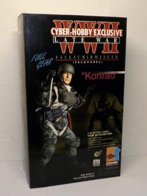 1/6 Scale Dragon WWII German Cyber-Hobby Konrad Fallschirmjäger 70145