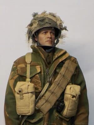 1/6 Scale Loose As Pictured Custom WWII British Paratrooper For DID Dragon Figures R262