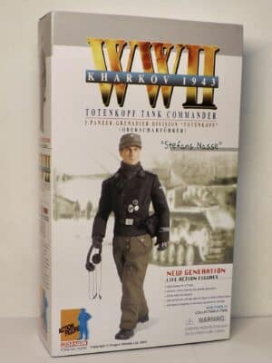 1/6 Scale Dragon WWII German Stefans Nasse Totenkopf Tank Commander 70688