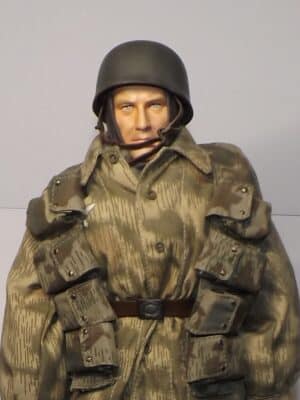 1/6 Scale Loose As Pictured Custom WWII German Paratrooper For DID Dragon Figures Y087