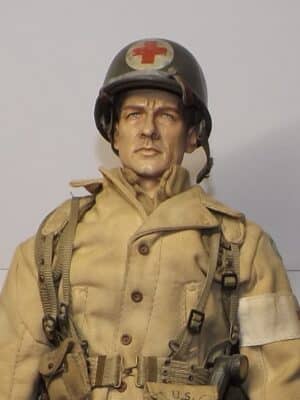 1/6 Scale Loose As Pictured Custom WWII US Medic For DID Dragon Figures Y276