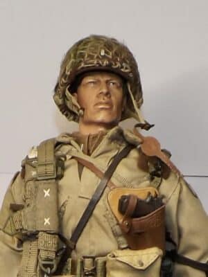 1/6 Scale Loose As Pictured Custom WWII US Airborne Paratrooper For DID Dragon Figures Y289