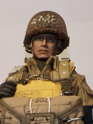 1/6 Scale Loose As Pictured Custom WWII US Airborne Paratrooper For DID Dragon Figures Y299