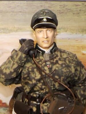 1/6 Scale Loose As Pictured Custom Diorama WWII German SS Soldier For DID Dragon Figures Y311