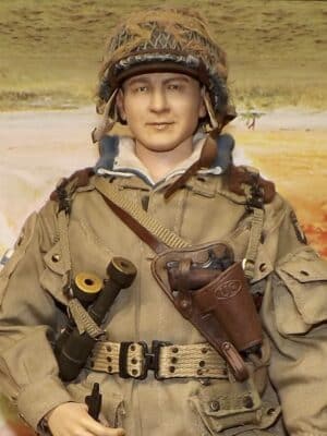 1/6 Scale Loose As Pictured Custom WWII US Airborne Paratrooper For DID Dragon Figures Y161