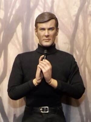 1/6 Scale Loose As Pictured Custom British Roger Moore James Bond 007 R350
