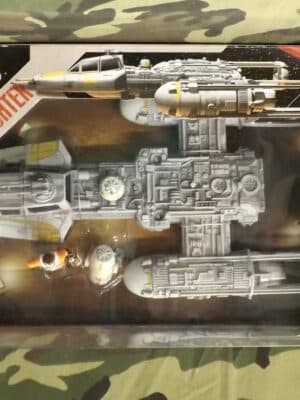 Star Wars 30th Anniversary Y-Wing Fighter Includes Y-Wing Pilot And R5-F7 Droid